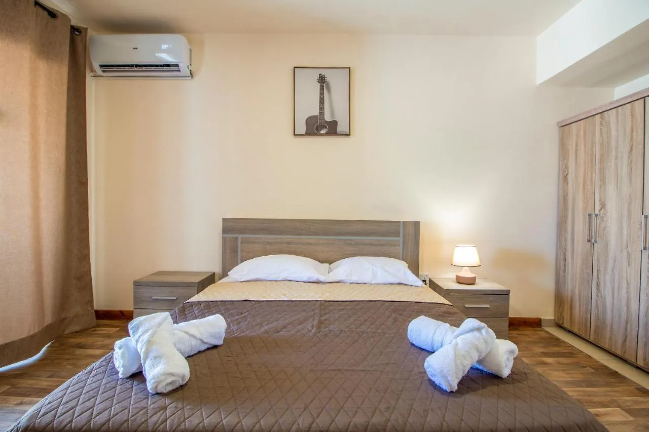 Leucolla Hill & Sea Apartment Protaras 0*,