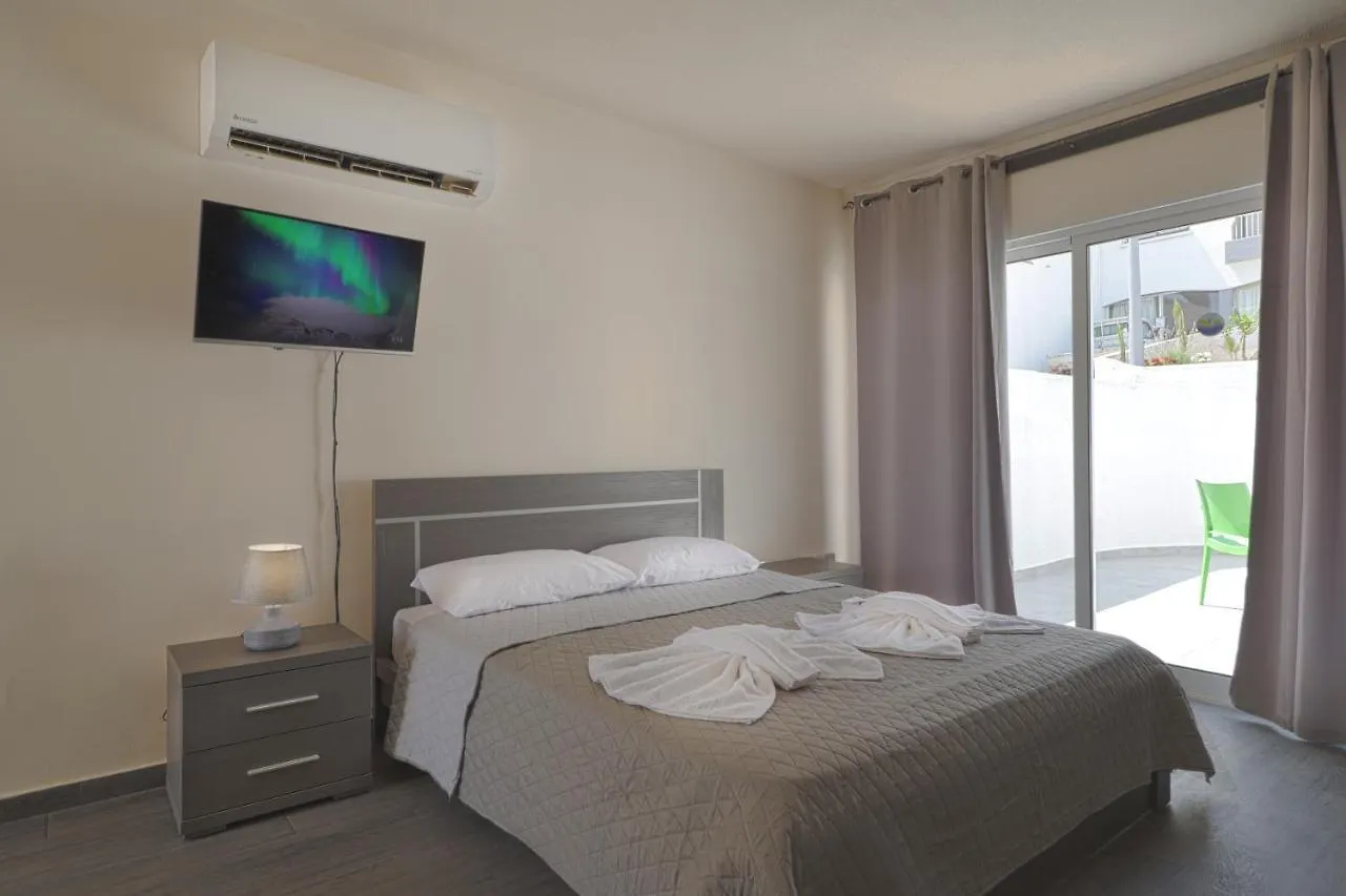 Leucolla Hill & Sea Apartment Protaras 0*,
